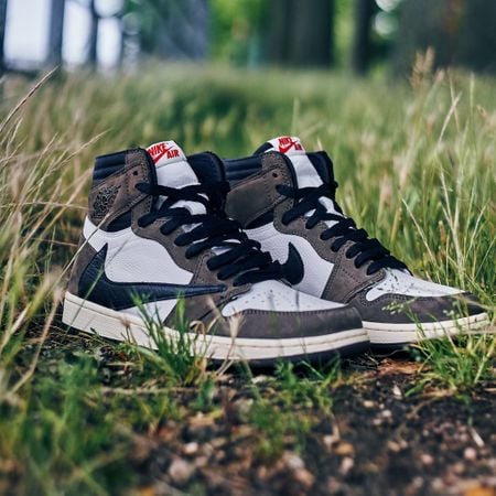 Air Jordan 1 Retro High Travis Scott 