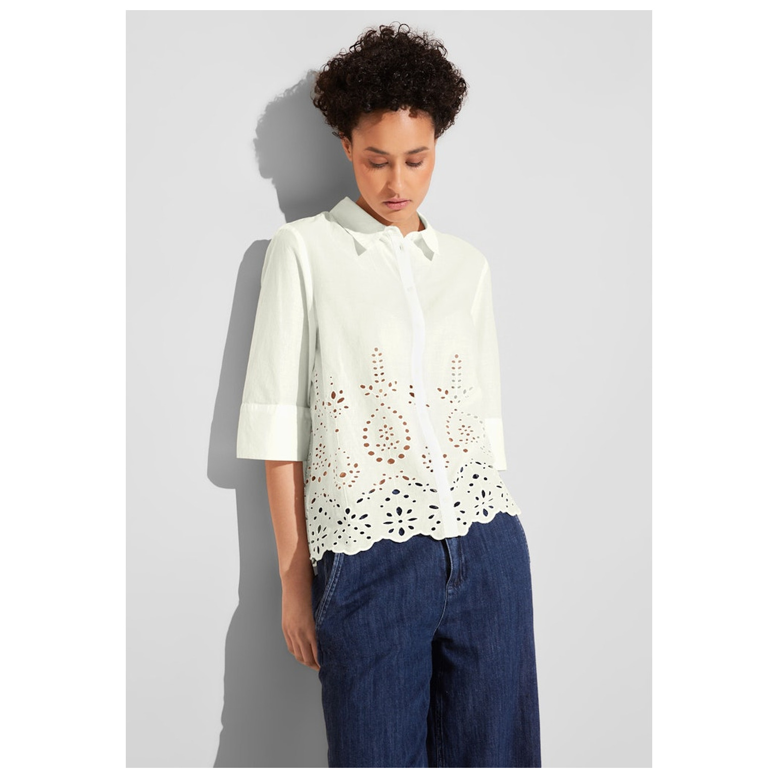 Street One Feminin crochet shirtcollar bl
