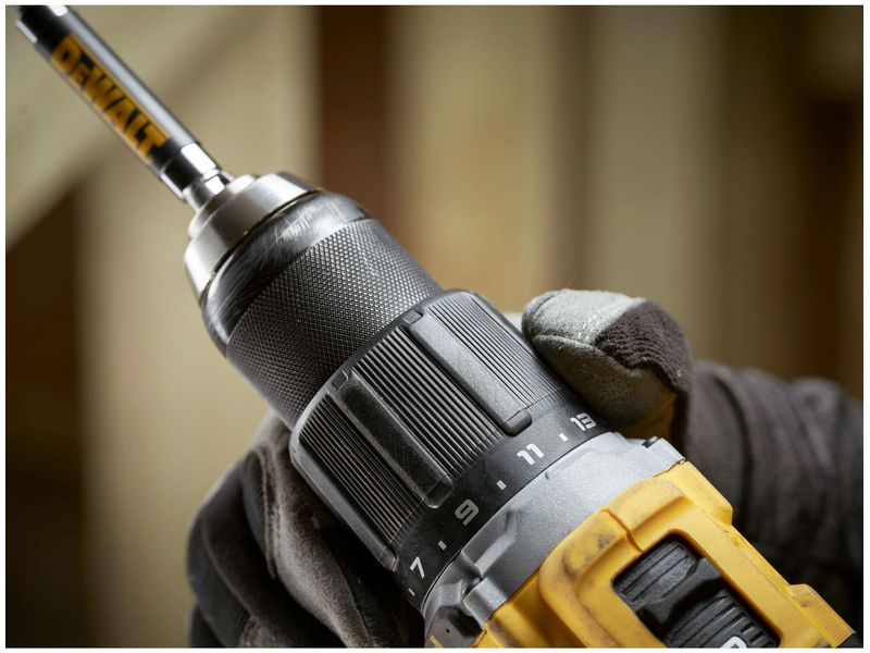 DEWALT Akku-Bohrschrauber 18 V DCD799NT-XJ Ohne Akku Leistungsstarker, kompakter 18 V Akku-Schlagbohrschrauber