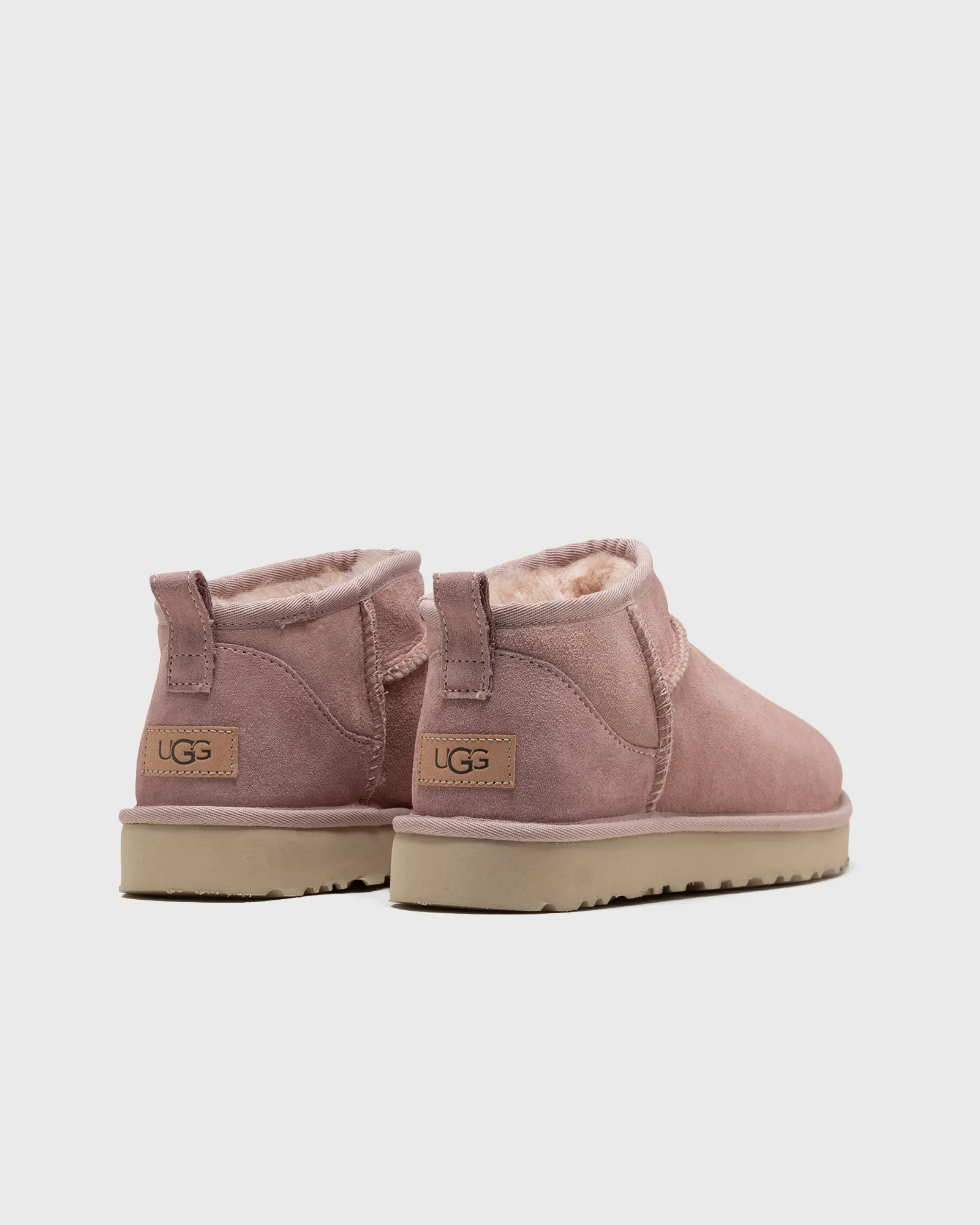 UGG WMNS CLASSIC ULTRA MINI