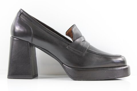 Thea Mika Pumps