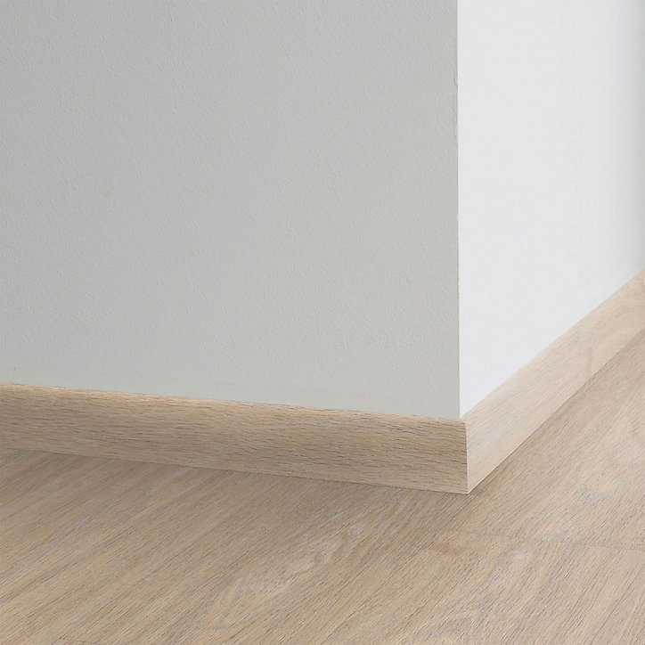 Plinthe PVC chêne brun vieilli 196 x 6 cm Tarkett (lot de 5)