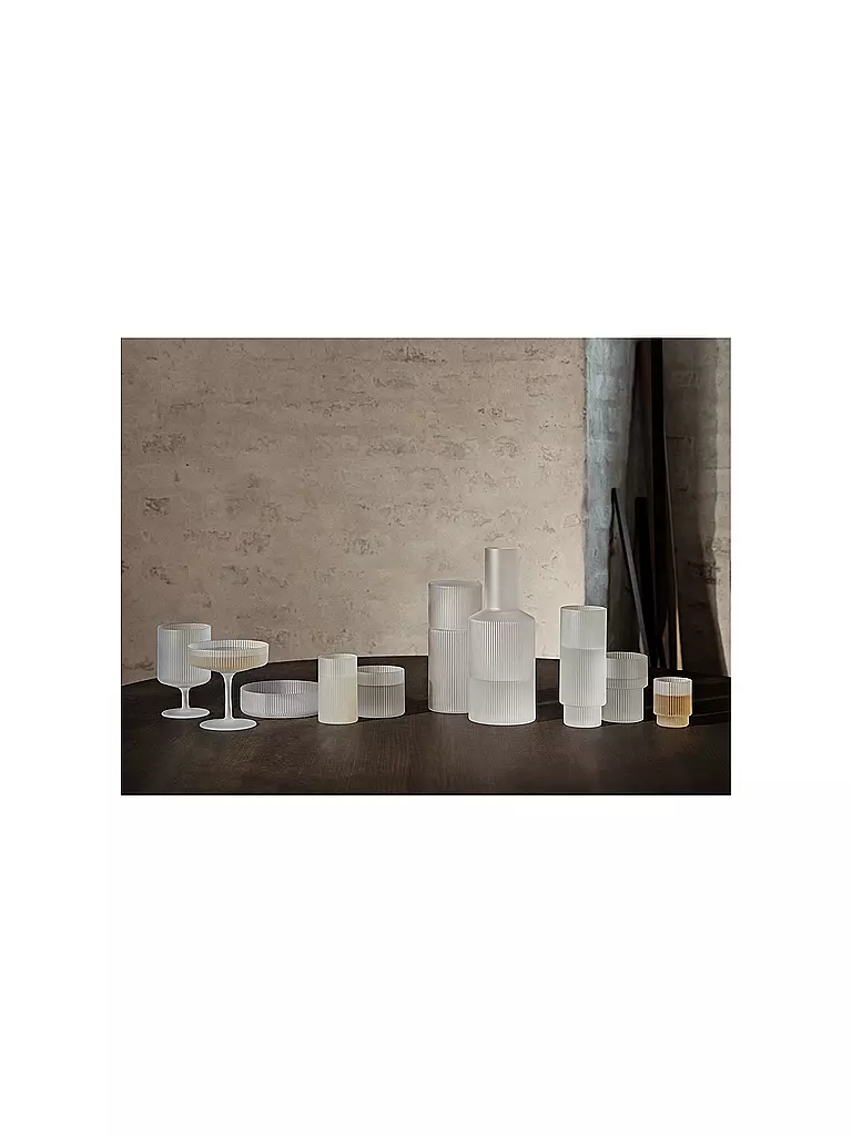 FERM LIVING Karaffe RIPPLE 1l Frosted  weiss