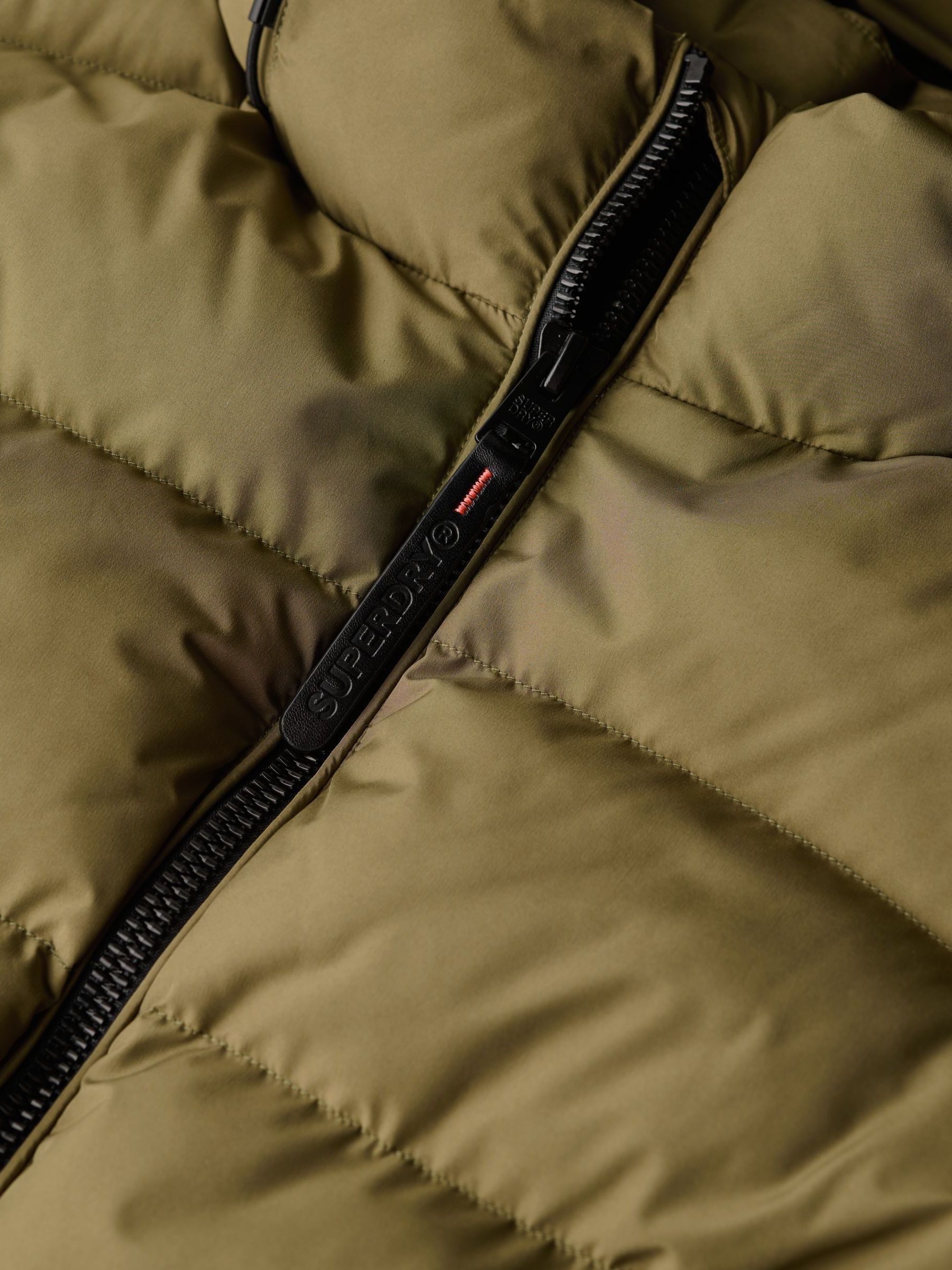 Groen - Superdry - Gewatteerd sportjack met capuchon