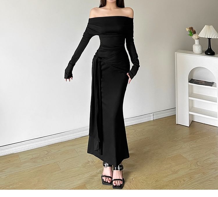 Autuna - Lange mouw off-shoulder maxi-zeemeerminjurk met strikceintuur en split