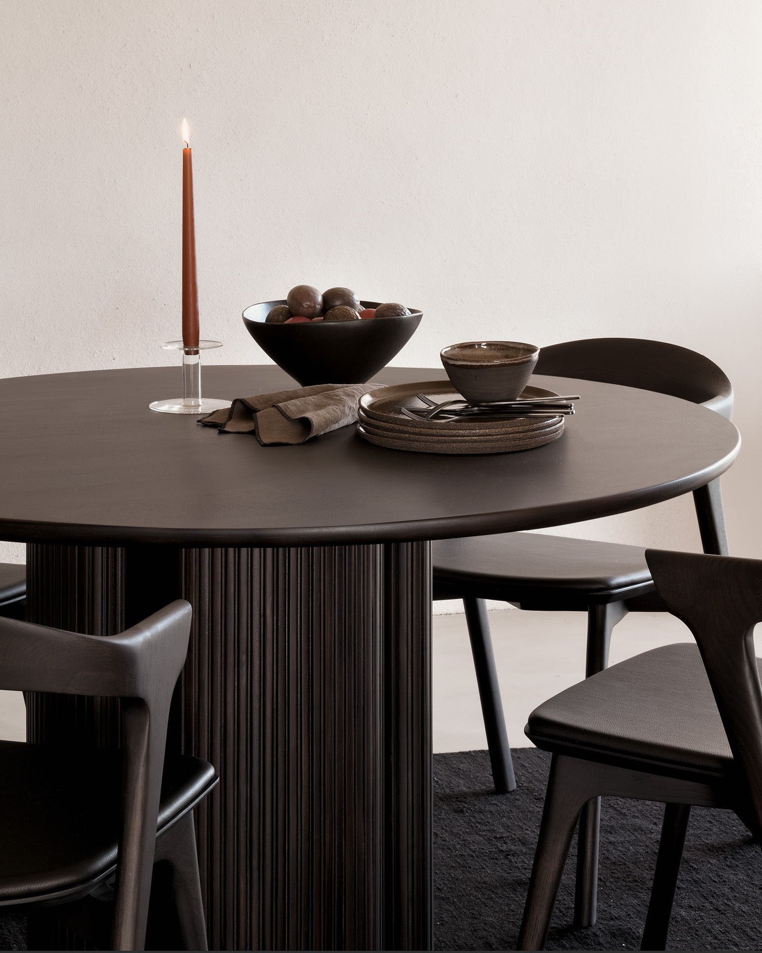 Ethnicraft - Roller Max eettafel 150 rond  - donker mahonie