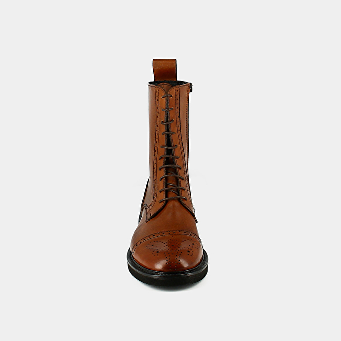 Bottines à bouts ronds et lacets  en cuir cognac
