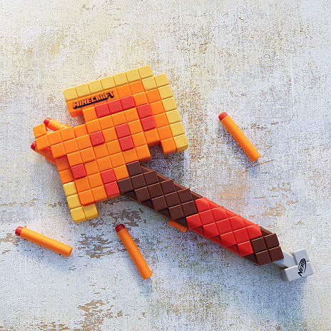 Nerf Minecraft Firebrand-økse blaster med 6 pile