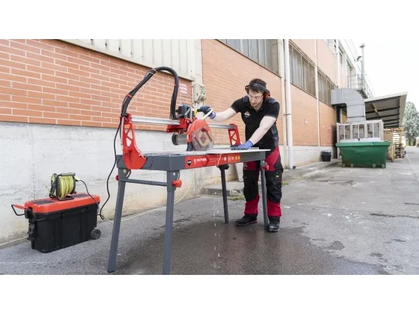 [OUTLET] - RUBI DC-250 PYTHON, Stationær flisesav, 2790 rpm, 10,8 cm, 230 V, 50 Hz, 820 mm