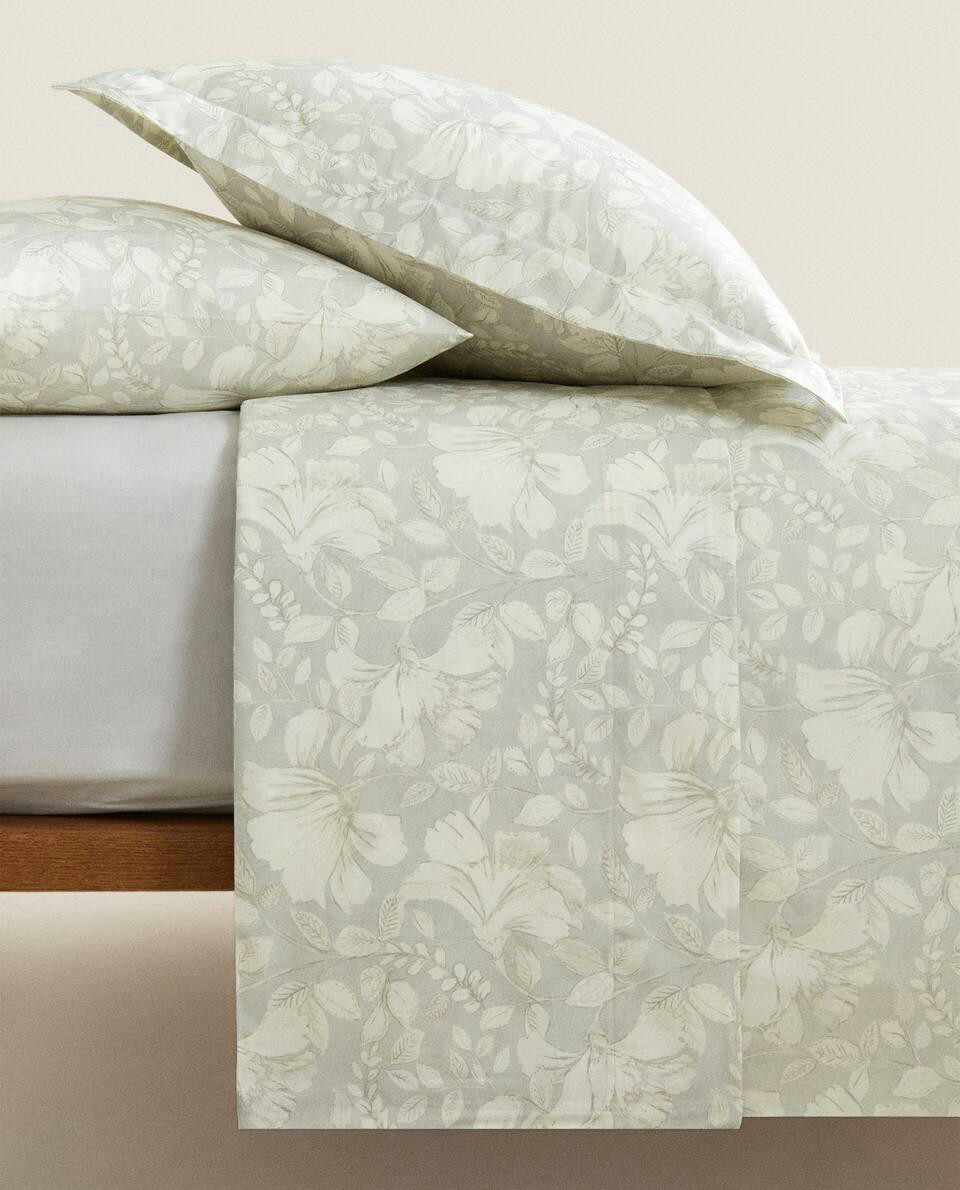 CAPA DE EDREDOM COM ESTAMPA FLORAL