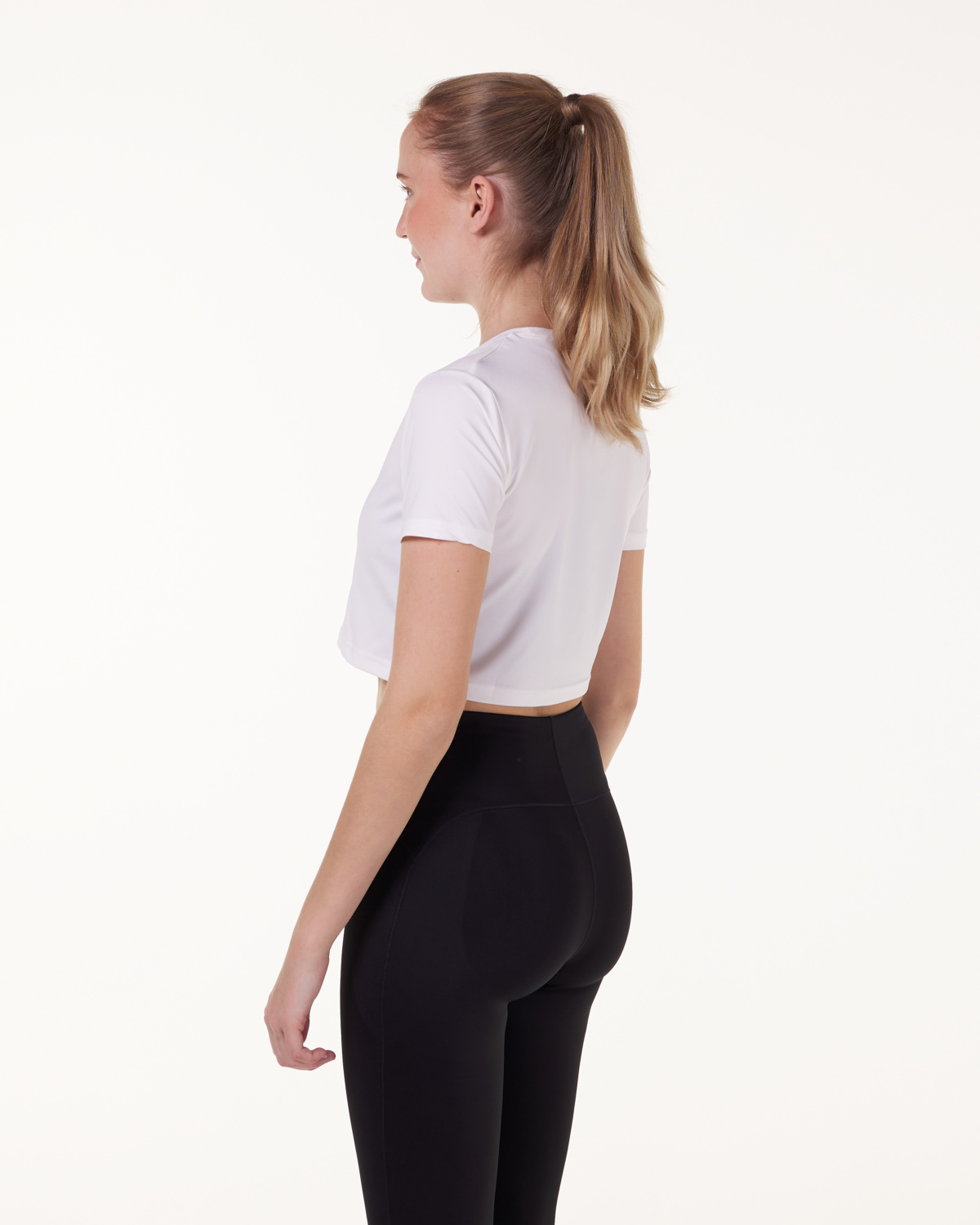 LEVITY Essential Crop T-shirt White 22