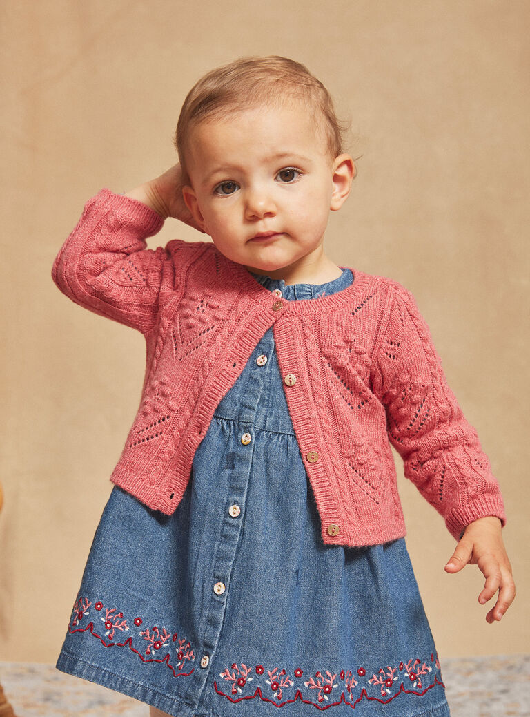 Cardigan rose passion en tricot ajouré