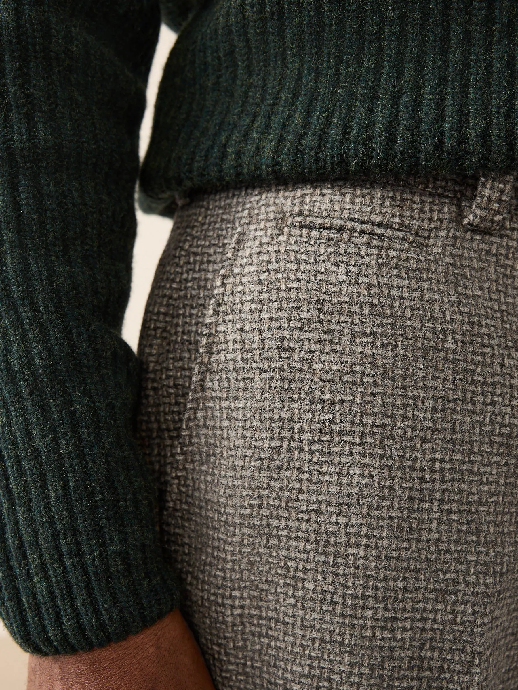 Neutraal - Regular Fit Signature Moons 100% British Wool Textured Trousers