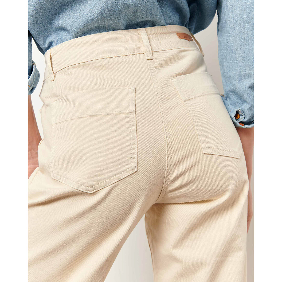 SESSÃO<br>Calças jeans largas, Seakey O