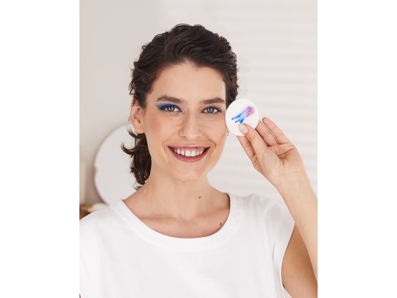 NIVEA Mizellenwasser 5in1 MicellAIR Sensitiv 400 ml Mizellenwasser pflegt und reinigt die Haut gründlich