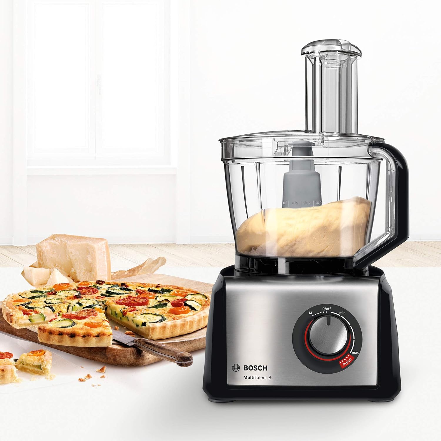 Bosch Kompakt-Küchenmaschine MultiTalent 8 MC812M865, 45 Funktionen, XXL-Rührschüssel 3,9 L, Mixer 1,5 L, Universalmesser, Würfelschneider, Reibscheibe, Schneid-Raspel-Wendescheibe, 1250 W, schwarz