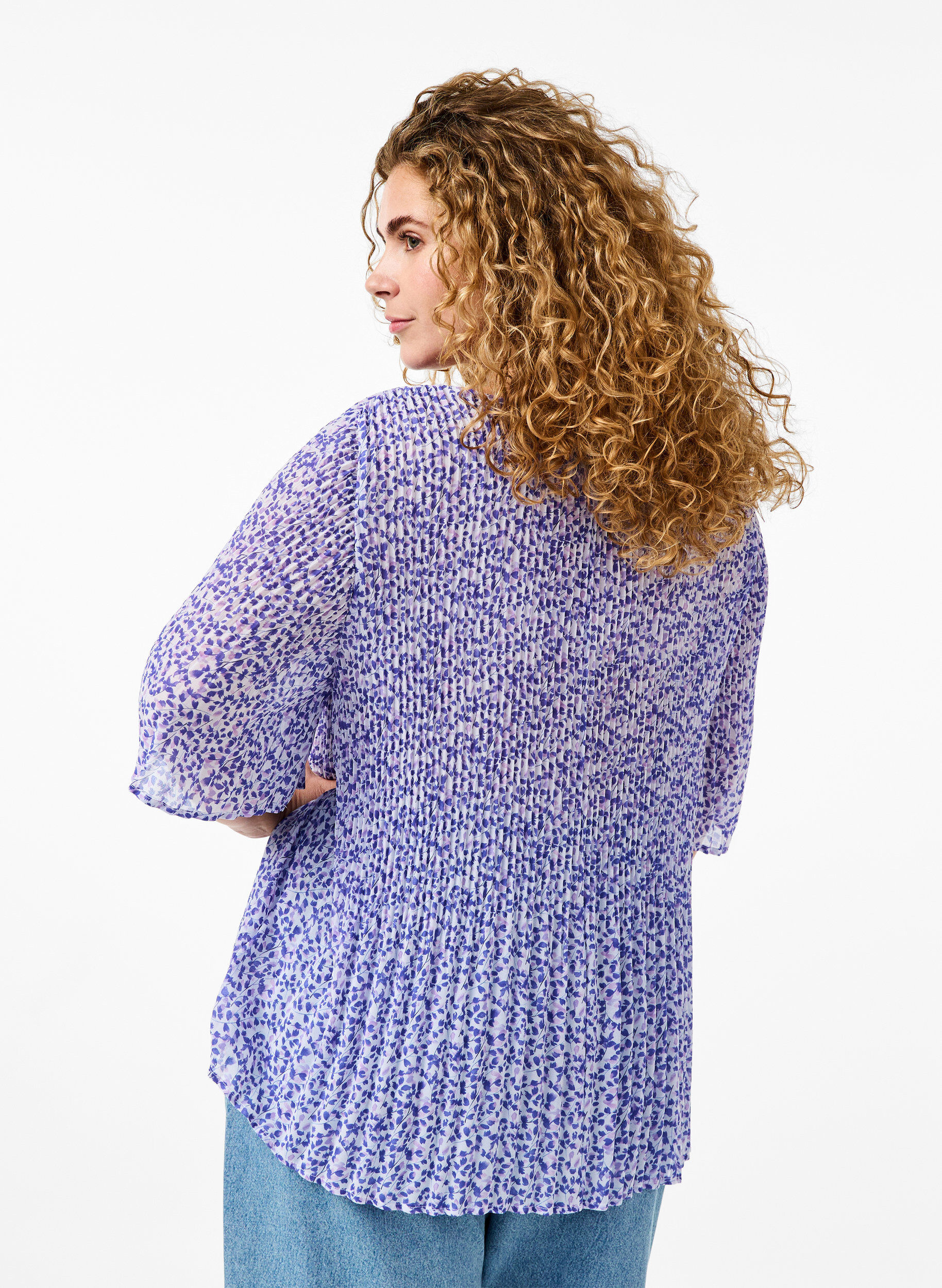 Blomstret bluse i plissé
