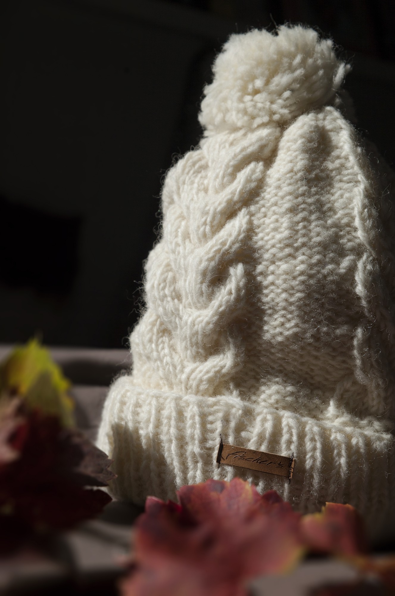 Mütze mit Pompon, weiß günstig bestellen