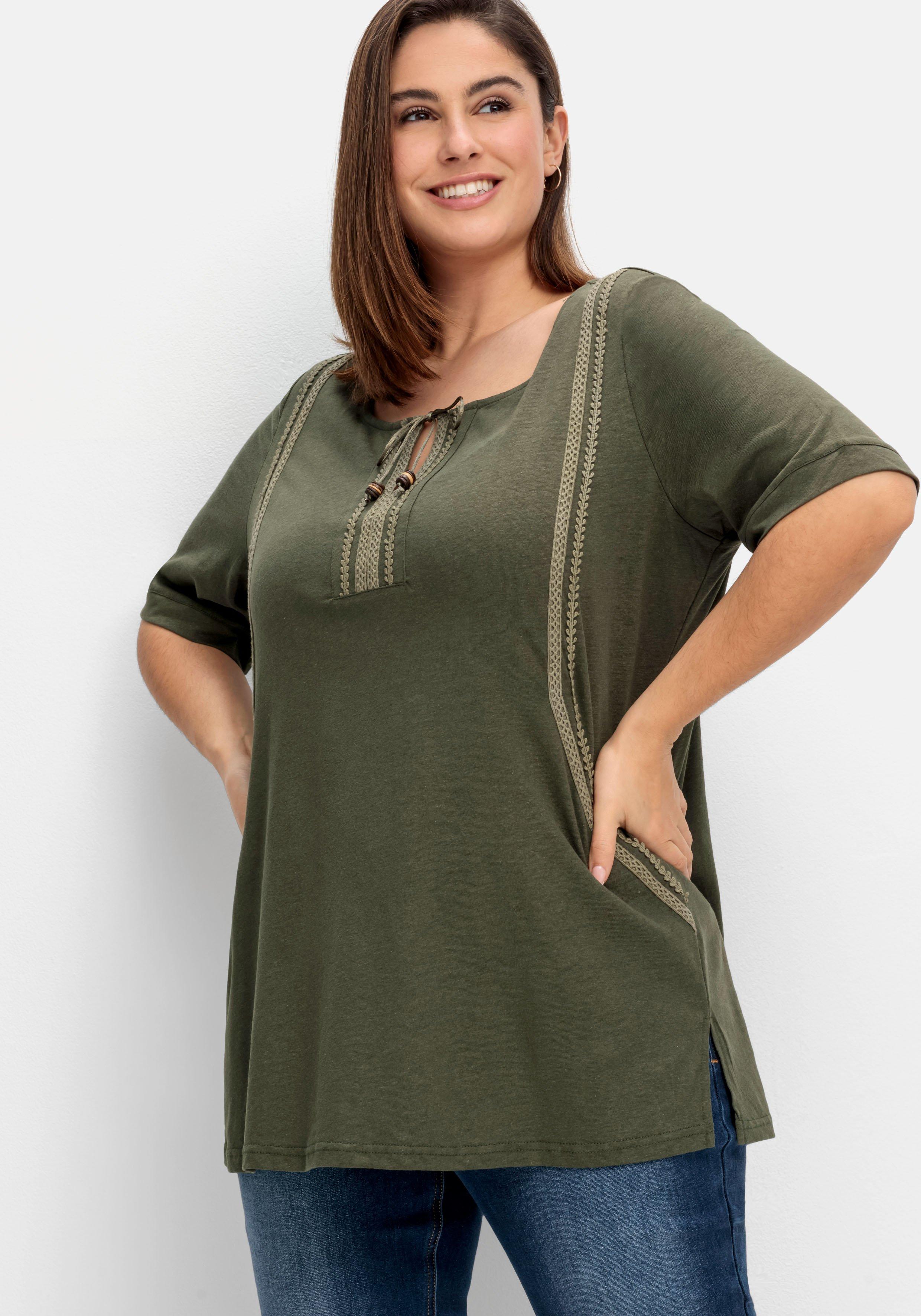 Shirt mit Spitzenbesatz, im Leinen-Mix