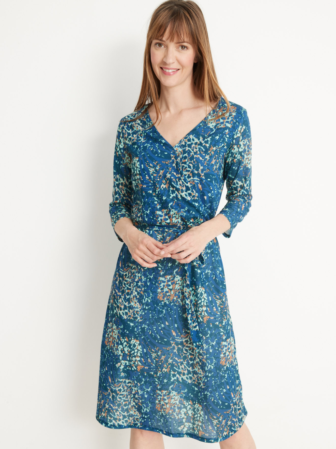 Robe en maille encolure V croisée