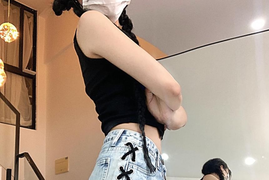 Chisan - Hoge taille gewassen distressed denim shorts