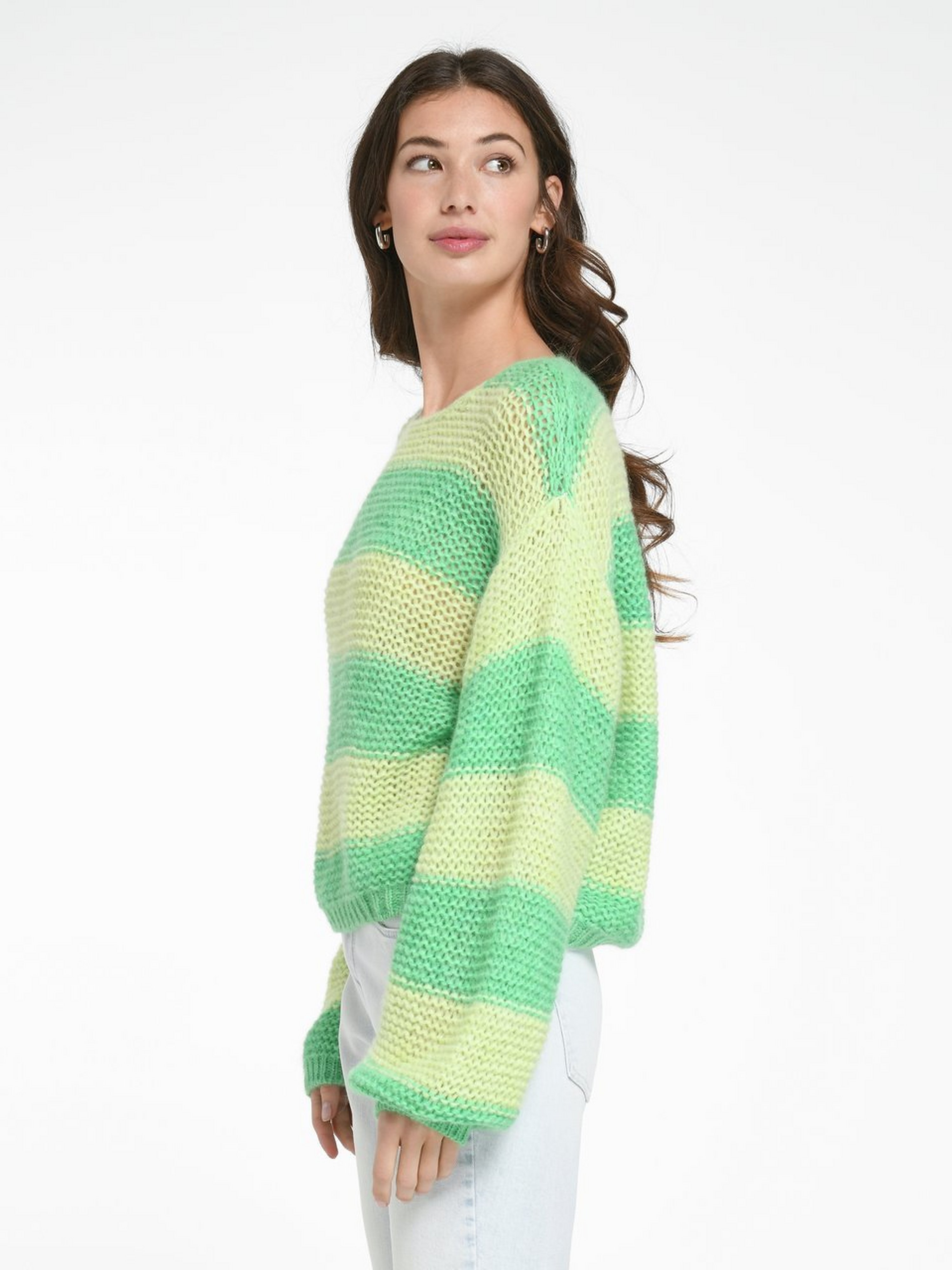 Pullover mit U-Boot-Ausschnitt