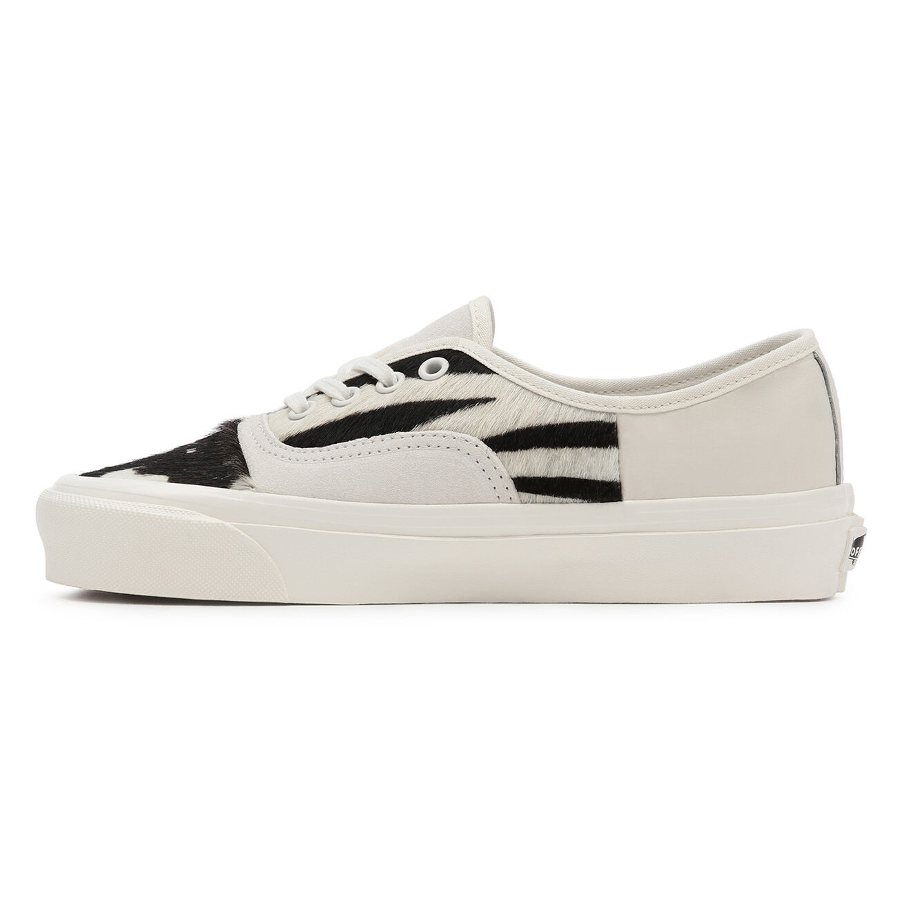 Vans Sneakers en Cuir Authentic 44 DX PW écru/noir