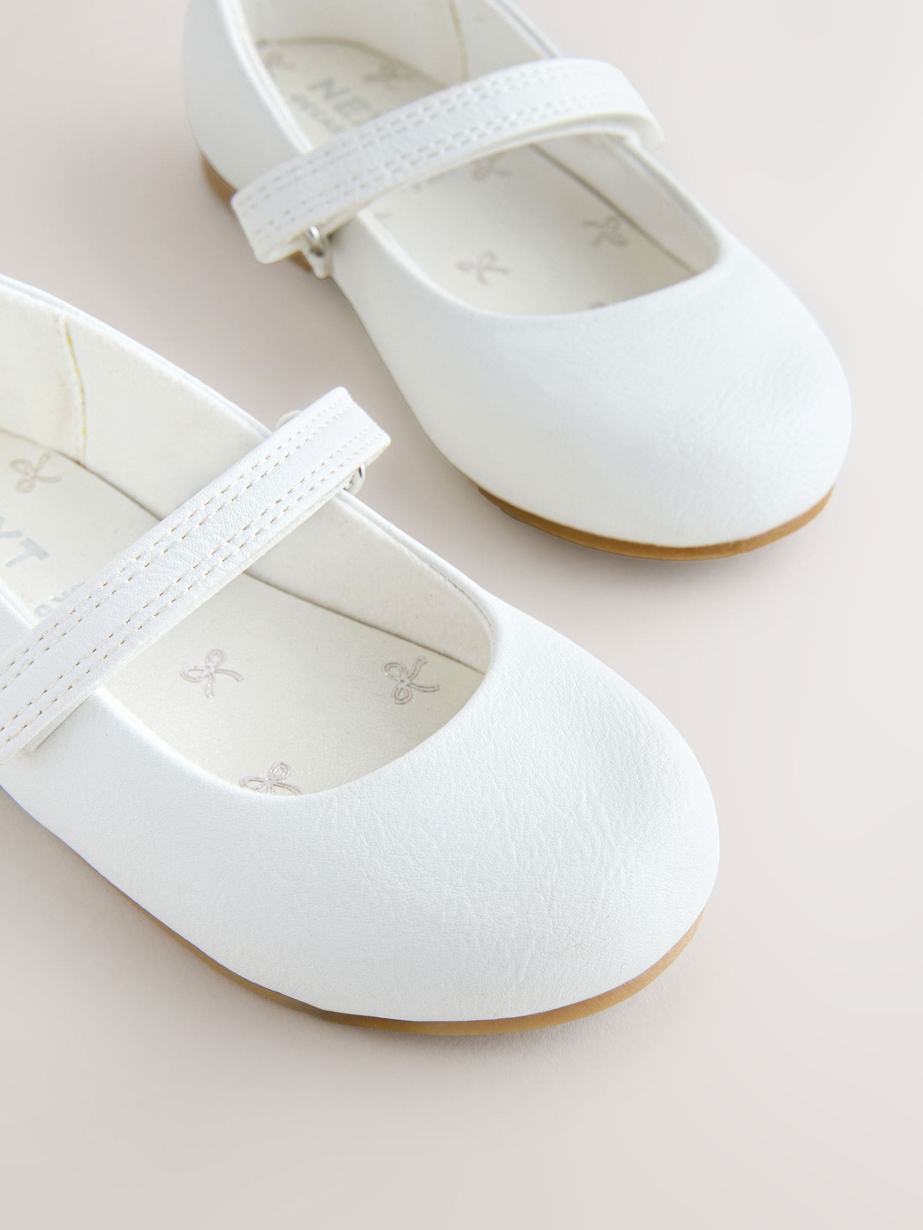 Wit - Mary Jane gelegenheidsschoenen met klittenbandsluiting