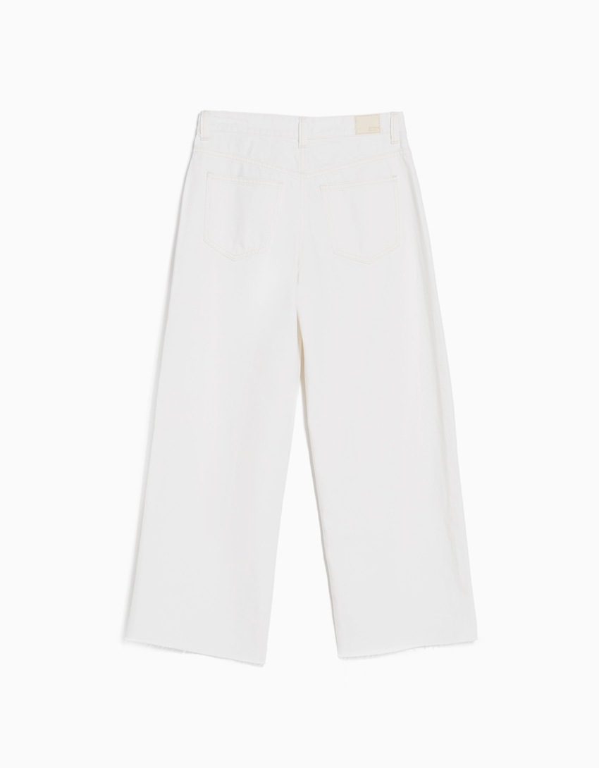 calças jeans cropped de perna larga