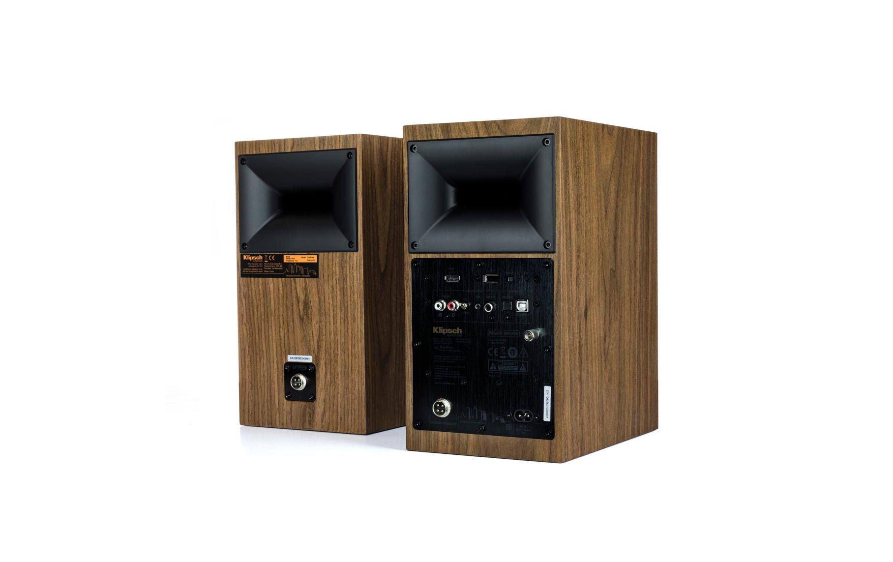 Regallautsprecher Paar The Fives Walnut<br>Aktive Monitor Lautsprecher mit erstklassigem Sound und vielseitigen Anschlussmöglichkeiten