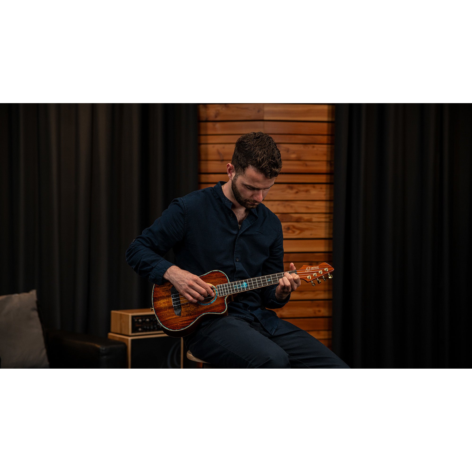 Ortega 30th Anniversary Series RUHZ30TH-JF E/A tenor ukelele met gigbag