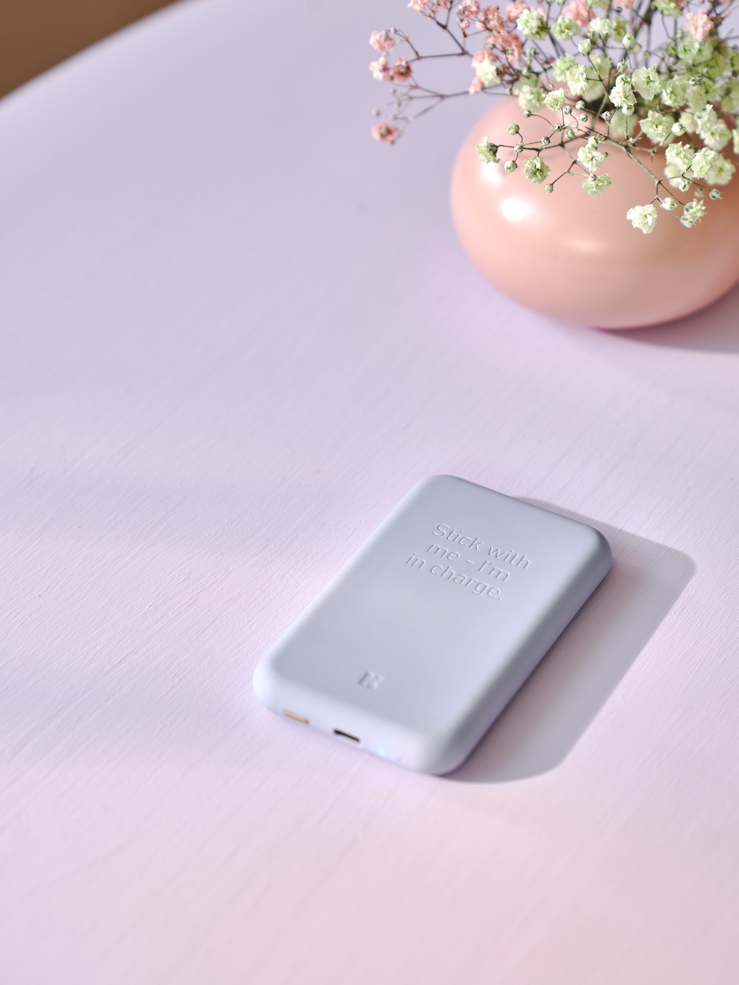 toCHARGE QI powerbank | 10,4 x 6,4 x 1,1 cm. | Smokey Blue | Kreafunk