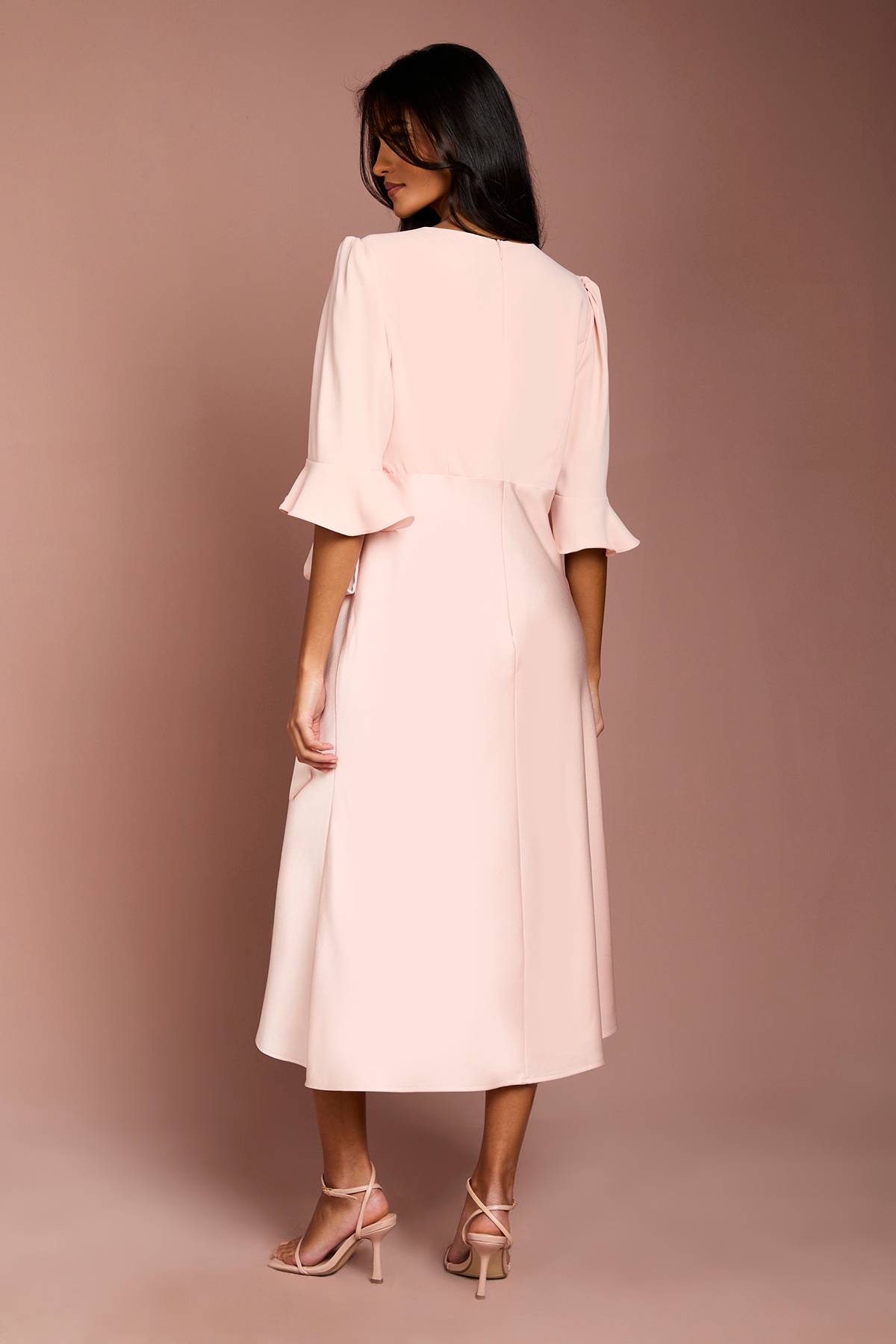 Coast Robe Portefeuille Petite Taille En Crêpe Dos Satiné Avec Manches À Volants