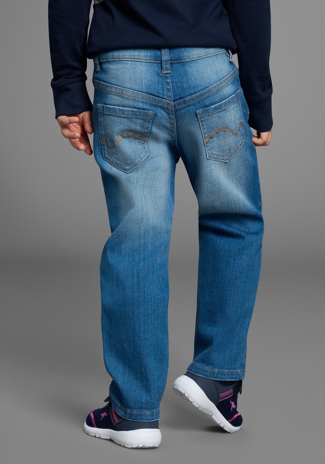 KangaROOS Stretch-Jeans »Stretchjeans mit Applikation« Jeans mit süssen Sternen-Aufnähern