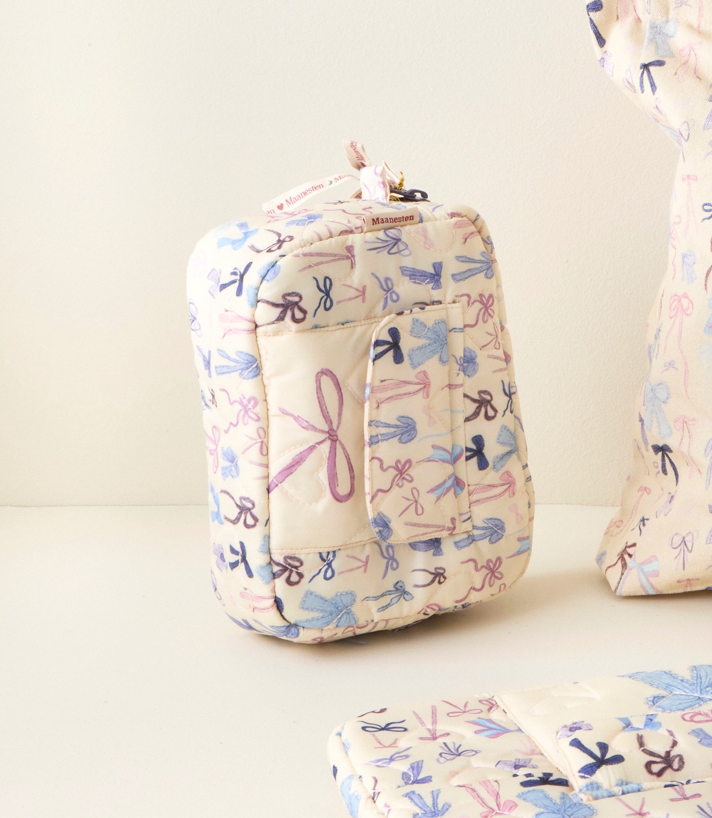 Maanesten  Reva toilettaske - Cute Bows