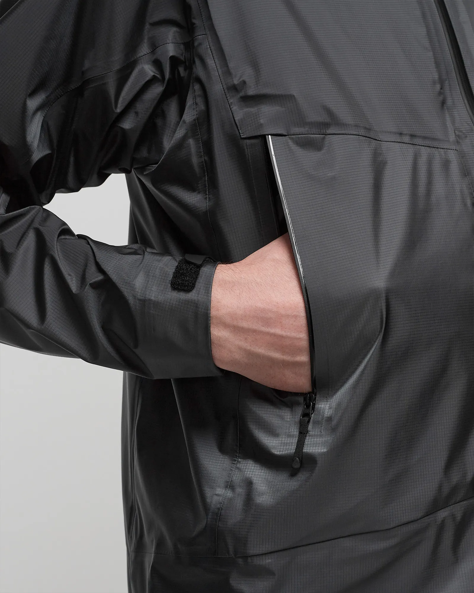 Goldwin GORE-TEX 3L Aqua Tect Jacket