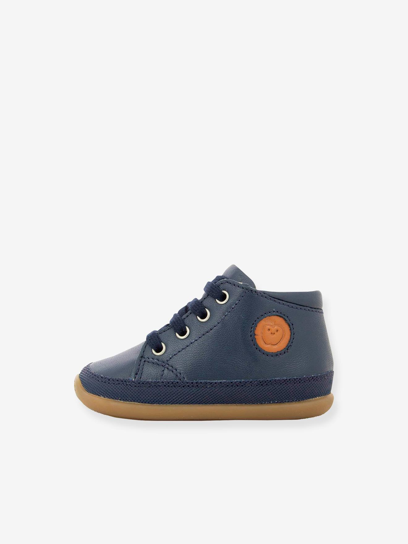 Sapatinhos de bebê SHOO POM® Cuzy Zip Lace na cor azul marinho