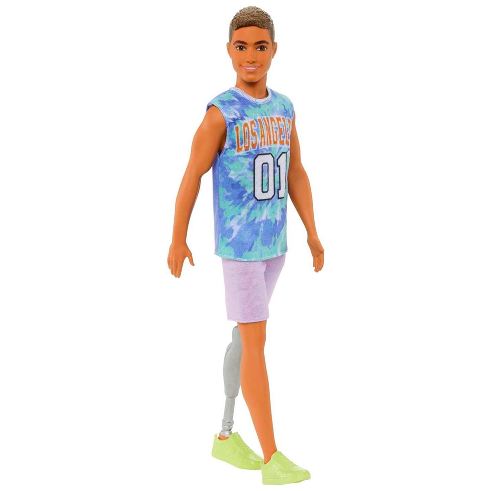 Ken Fashionistas Puppe 212 mit Jersey und Beinprothese