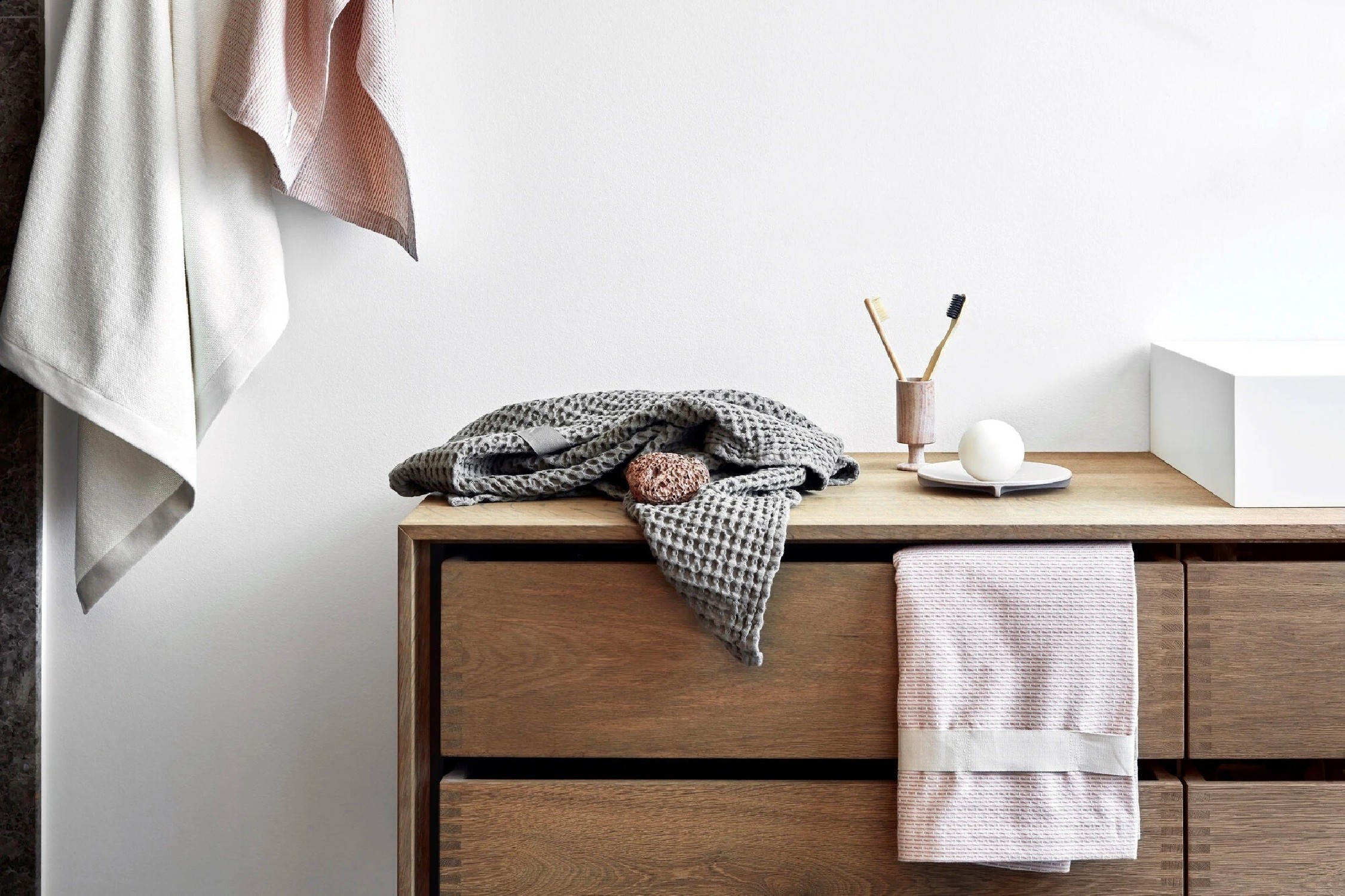 The Organic Company Handtuch Big Waffle Medium Towel Pale Rose