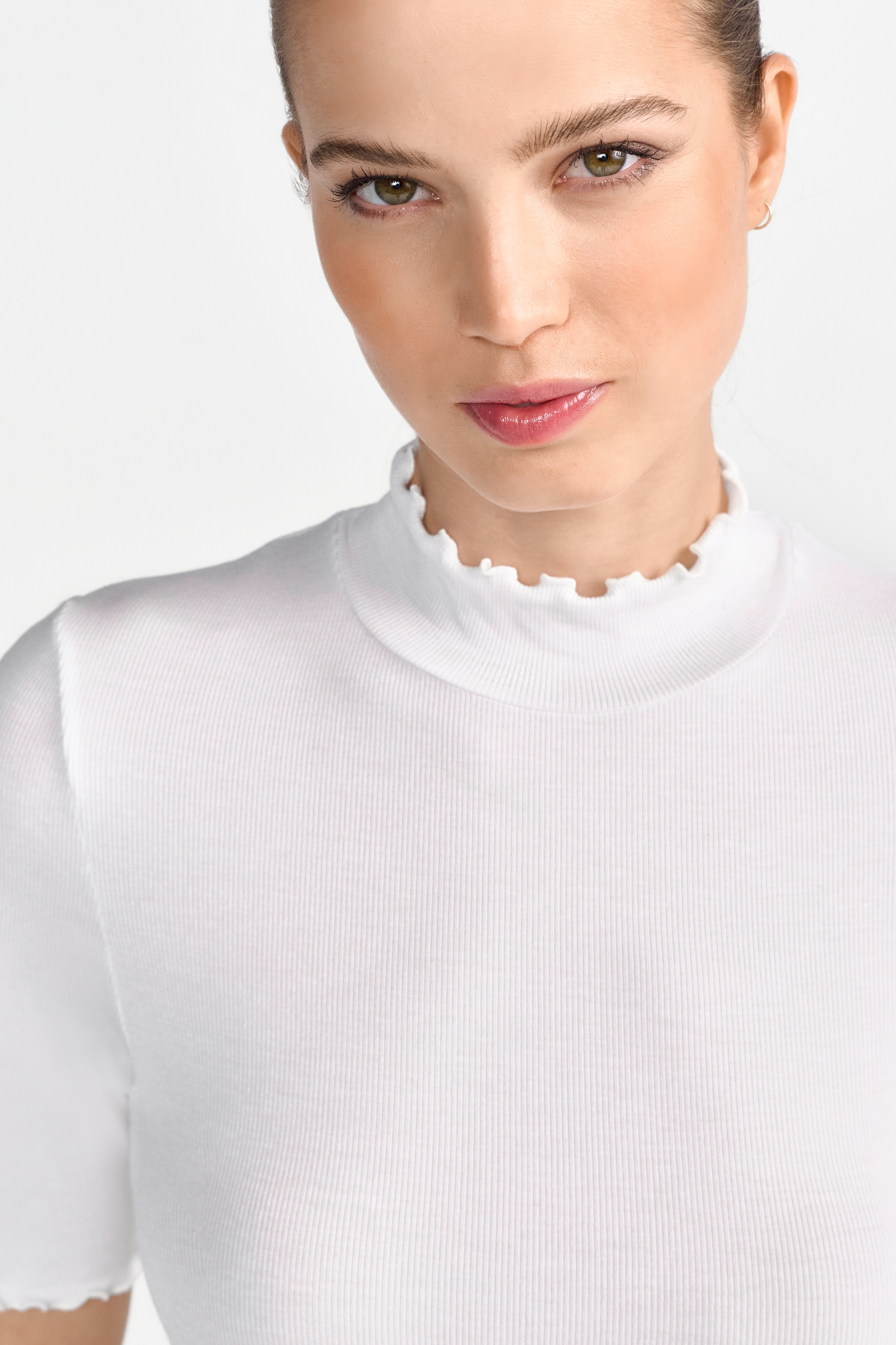 RICHROYAL Rollkragenshirt , mit gewellten Kanten