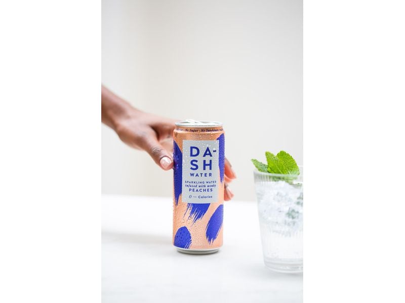 Dash Water Soft-Drinks Sparkling Peach 12 x 0.33 l Kohlensäurehaltiges Erfrischungsgetränk mit Pfirsichgeschmack