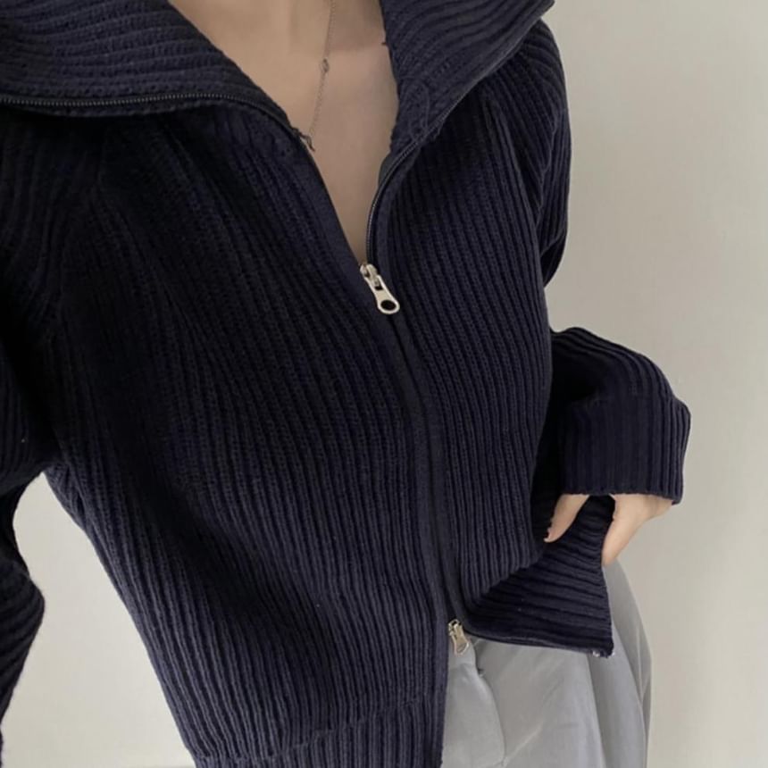Ashlee - Geribbeld vest met kraag en rits