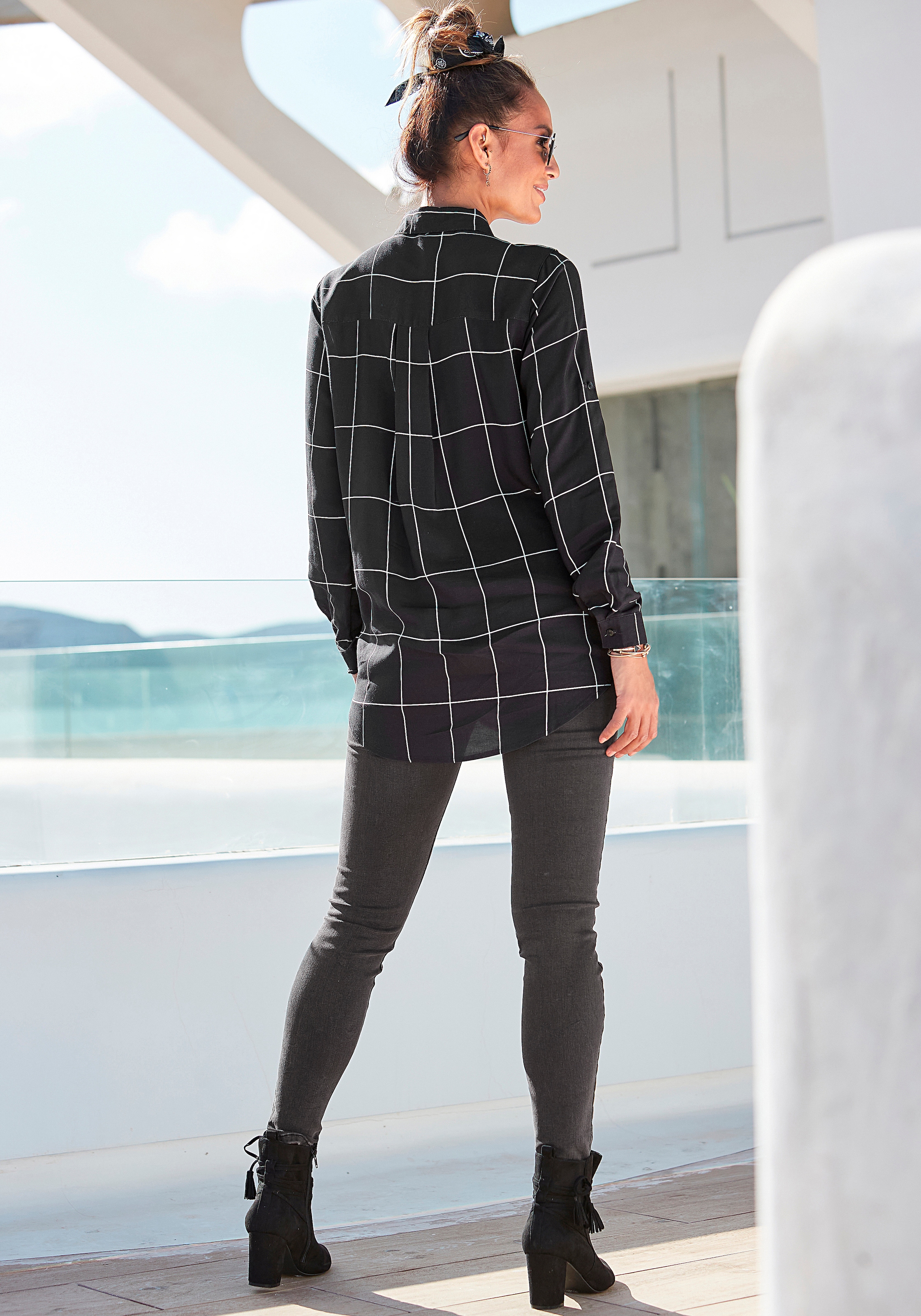 LASCANA Hemdbluse , mit Karoprint und Blusenkragen, Karohemd im Business-Look