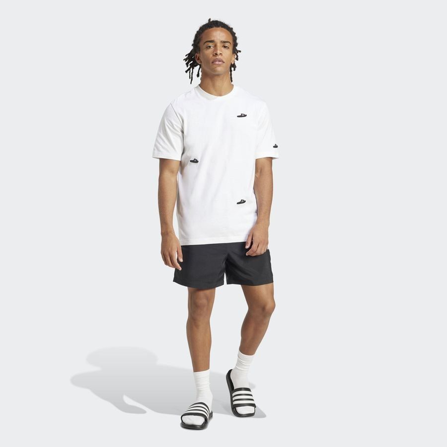 Adidas Essentials Small Logo Chelsea Shorts
