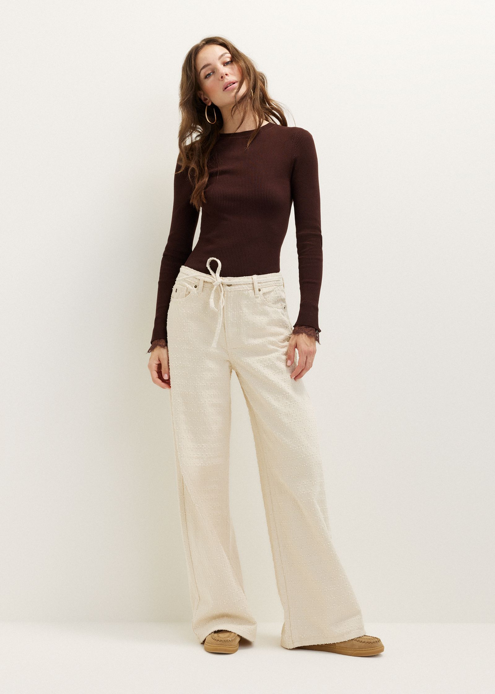 Wide leg jeans met structuur