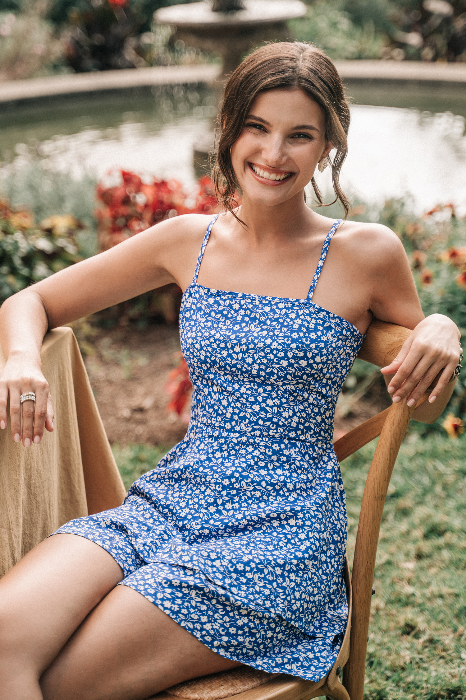 Combishort fleuri à col carré et jambes évasées bleu