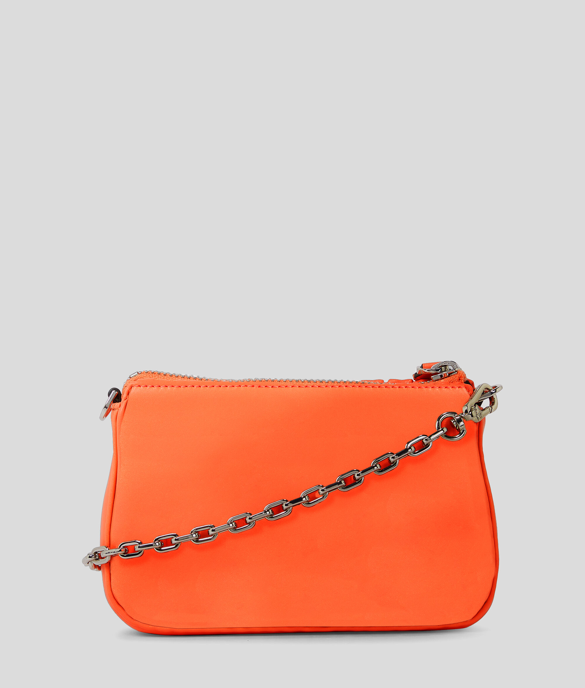 POCHETTE AVEC CHAÎNE K/KUSHION
