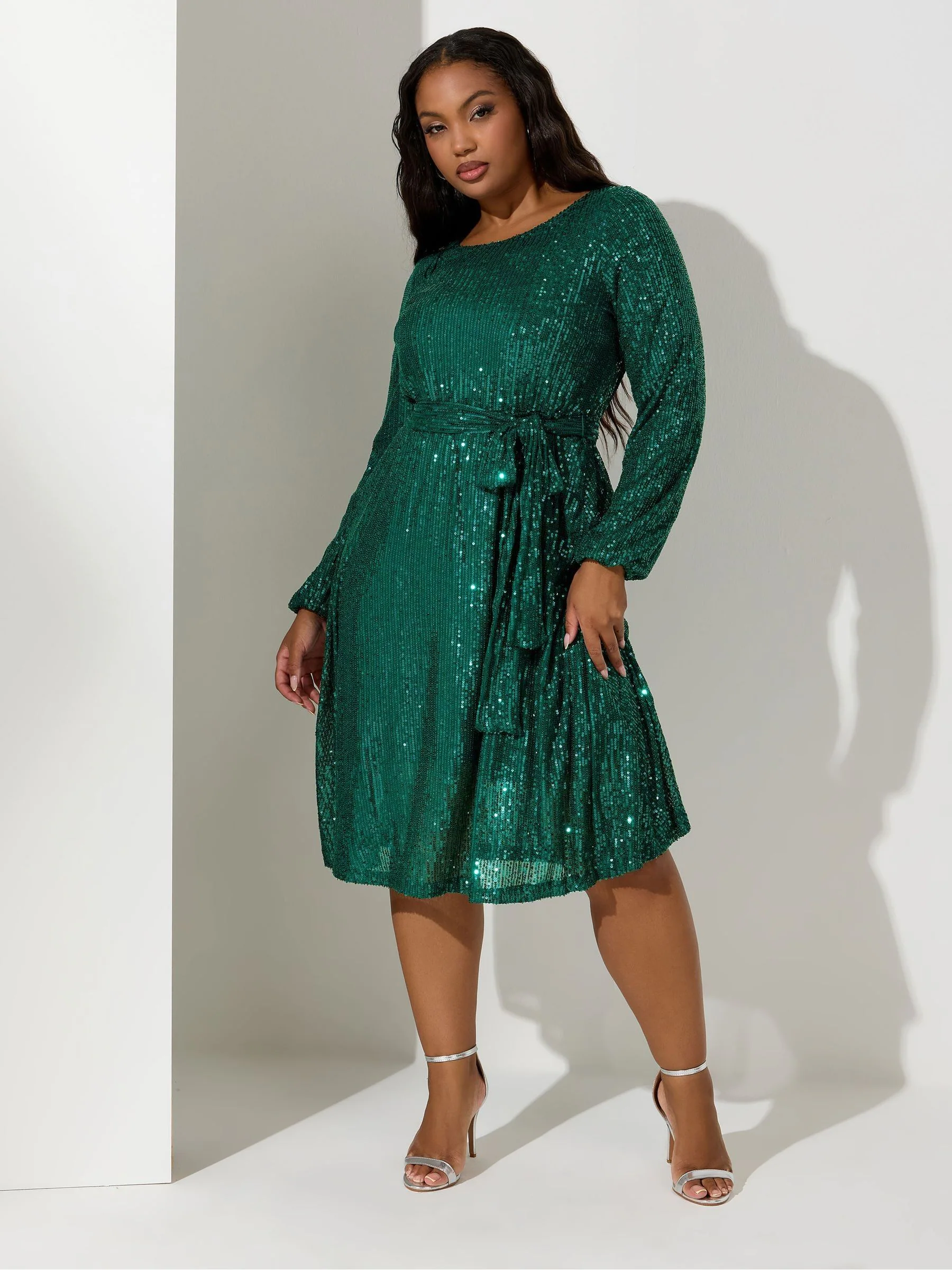 Groen - Yours Curve London Sequin Long Sleeve Skater Midi Dress