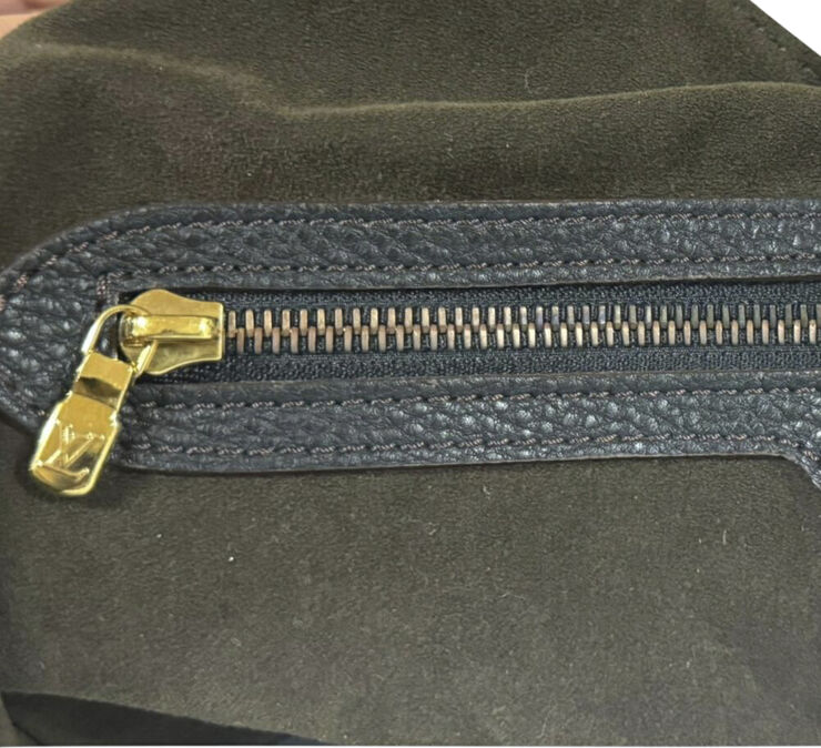 Louis Vuitton Vintage Louis Vuitton Mahina Black