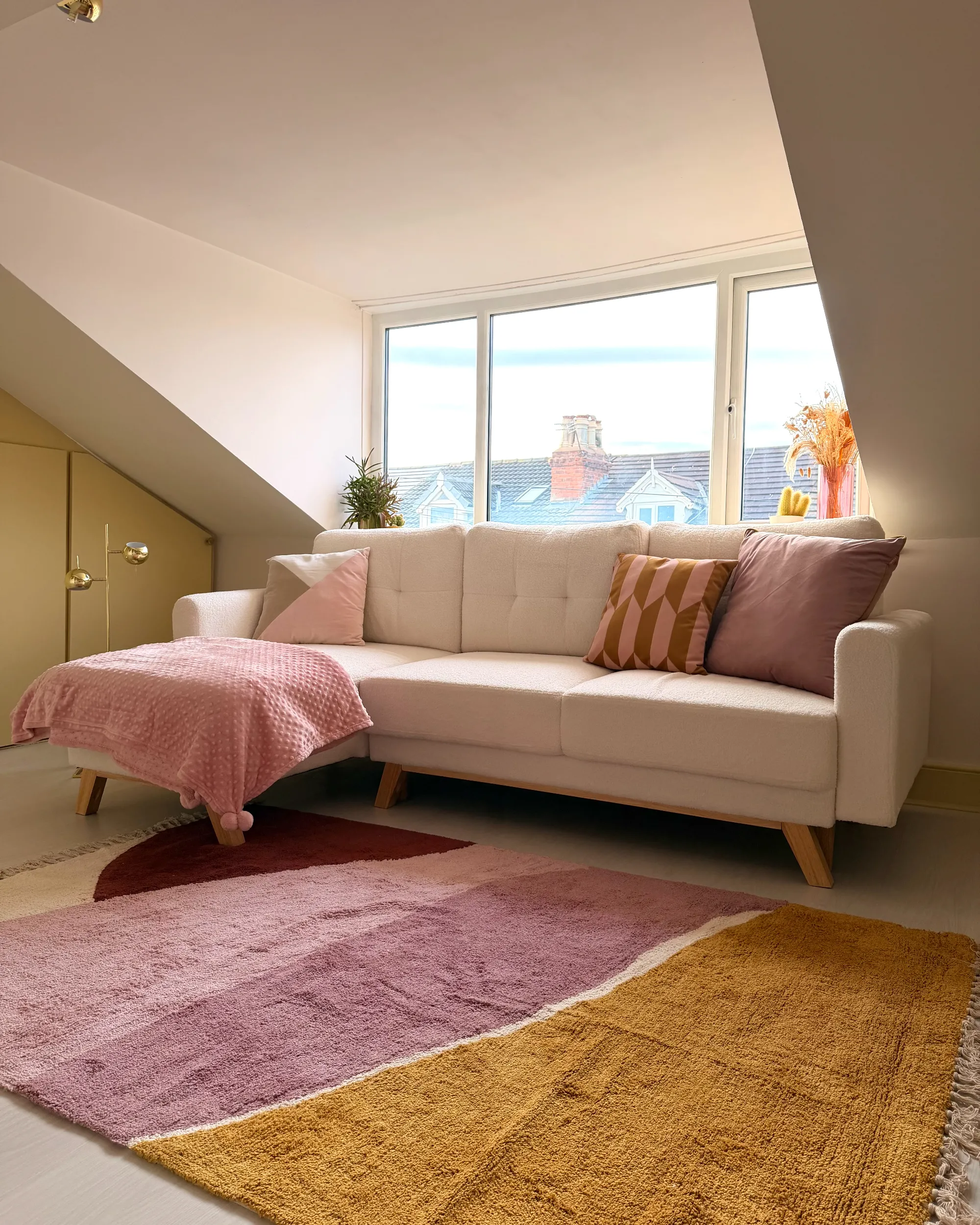 Vloerkleed XINALI Roze 140 x 200 cm Katoen
